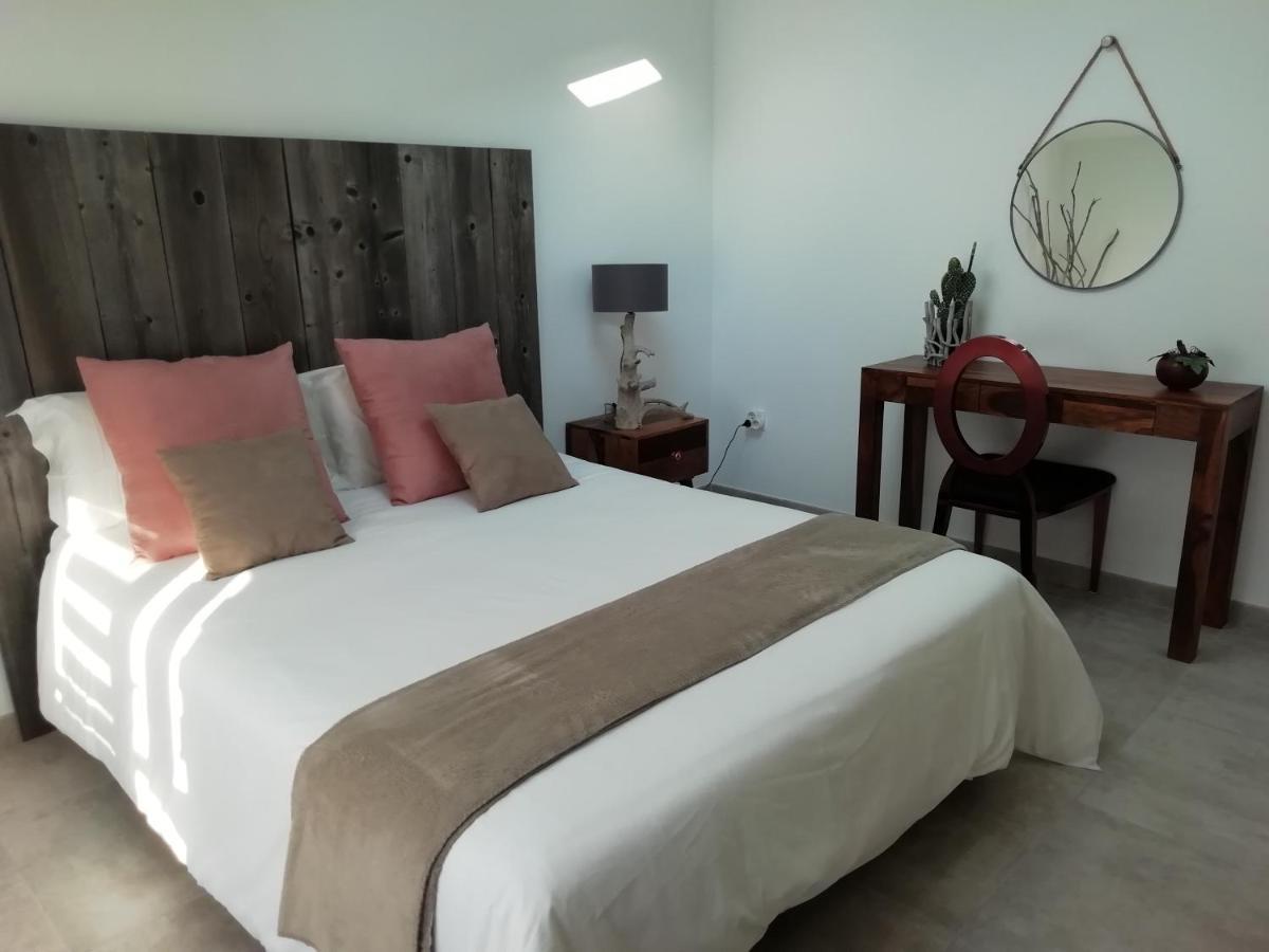 les chambres du Saunier Salin-de-Giraud Extérieur photo