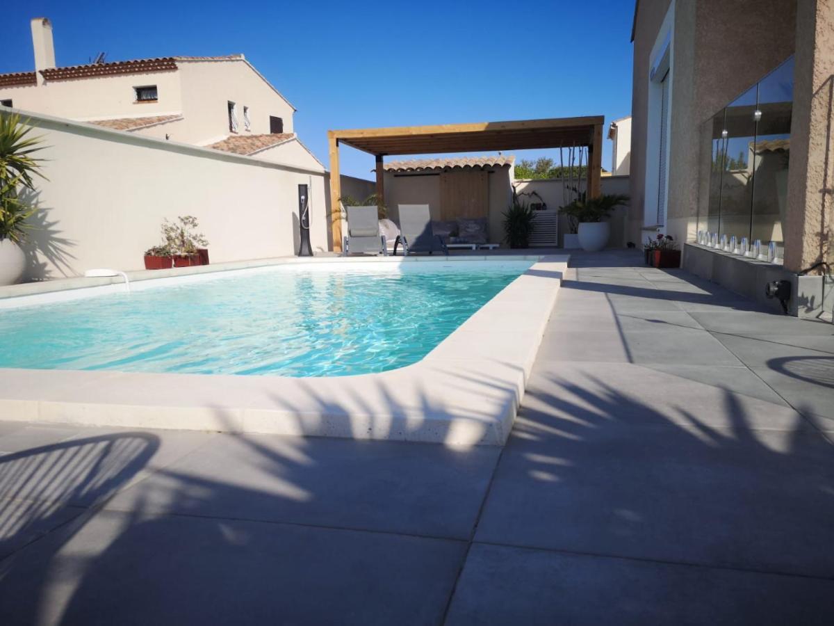 les chambres du Saunier Salin-de-Giraud Extérieur photo