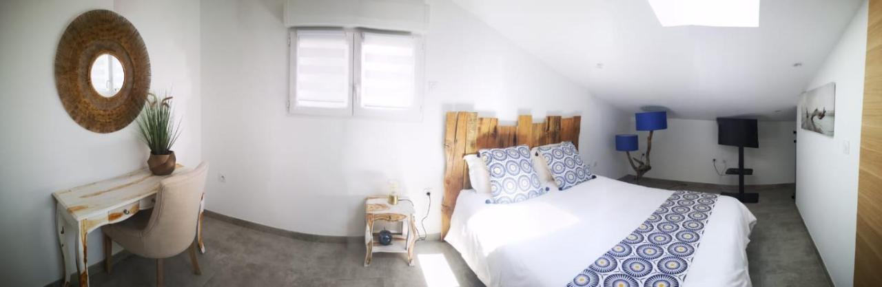 les chambres du Saunier Salin-de-Giraud Extérieur photo
